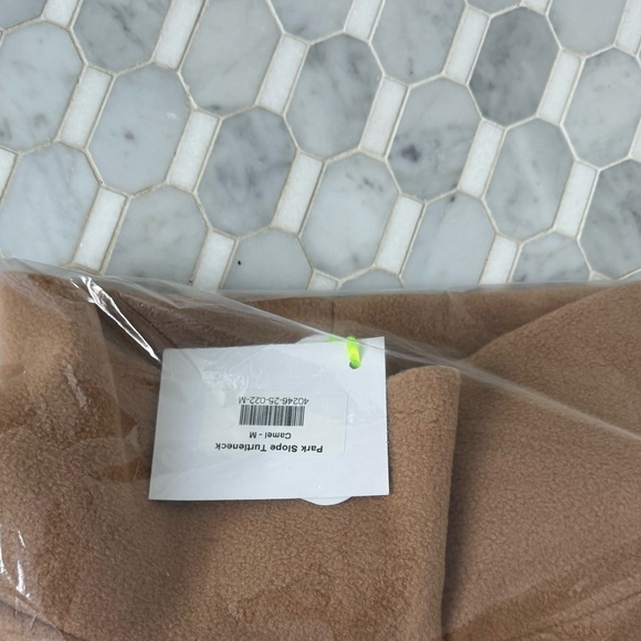 Dudley Stephens Park Slope Turtleneck, Vello Fleece, Camel - Picture 5 of 6